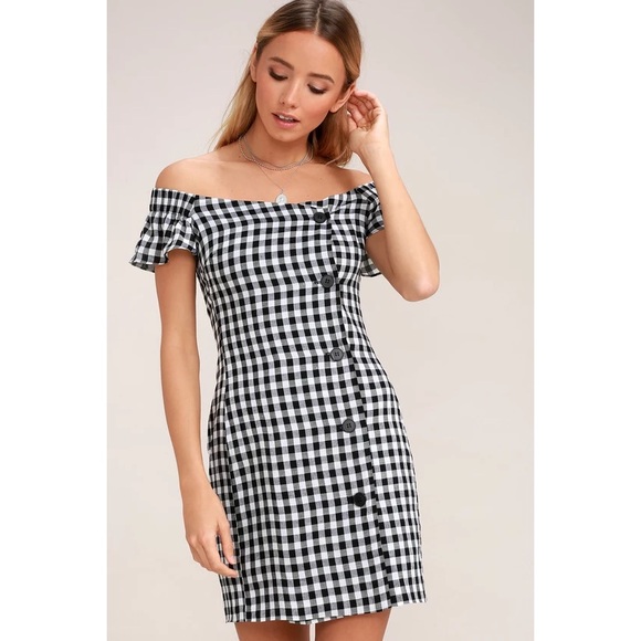 Lulu’s Gingham Off The Shoulder Dress - Picture 6 of 8